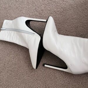 Tony Bianco White Leather Stiletto Ankle Boots Size 7